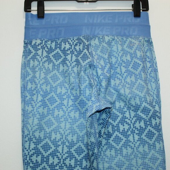 Nike Pro Women’s Hyperwarm Leggings Size Medium Blue Nordic Print - Picture 4 of 8